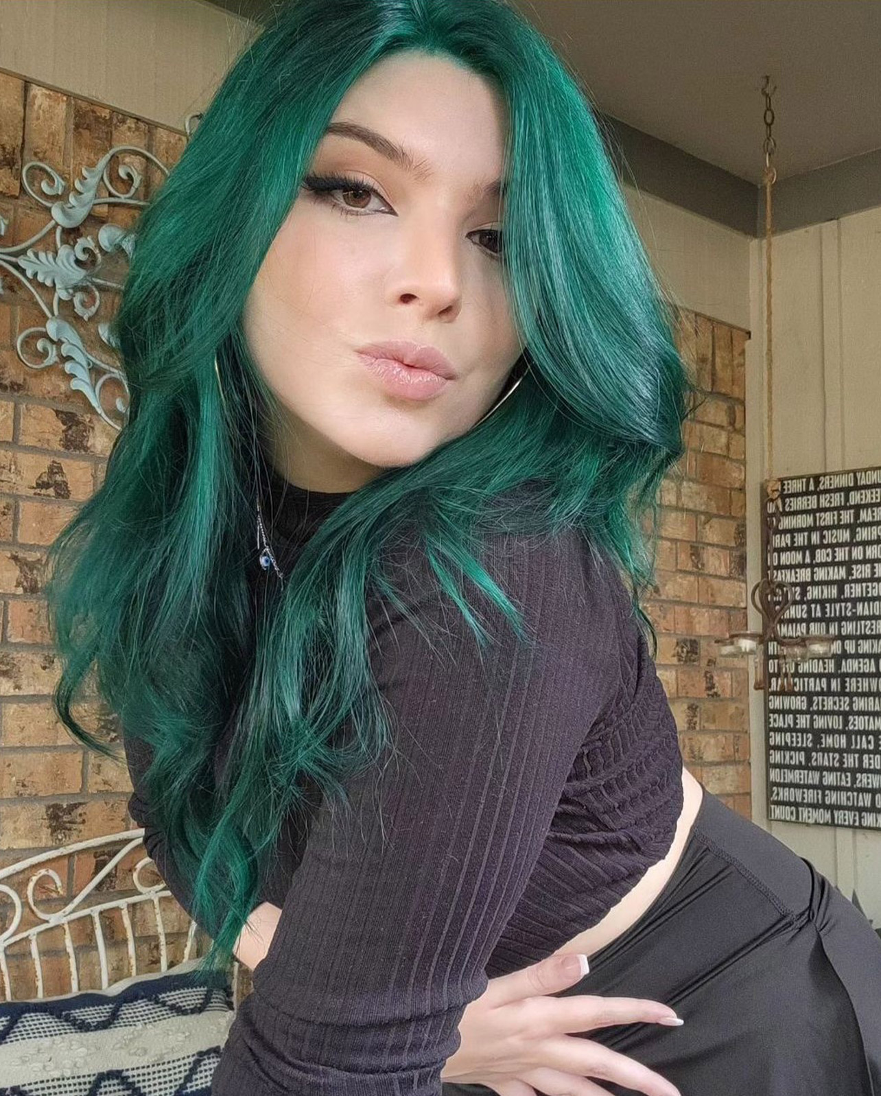 girl with green hair